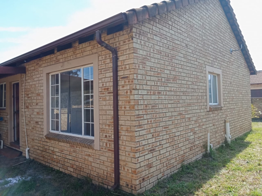 2 Bedroom Property for Sale in Sasolburg Ext 11 Free State